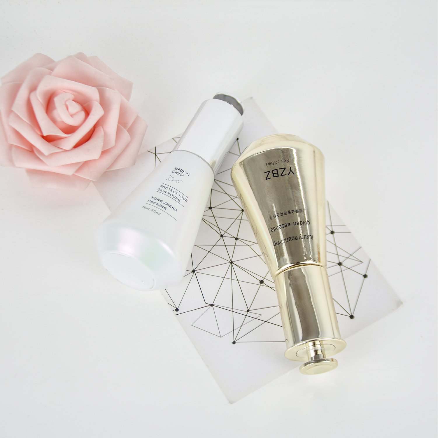 Hot Selling new 30ml 40ml 50ml Premium Luxurious Triangle Glod Glass Cosmetic Container oil dropper bottle with Matching Lid