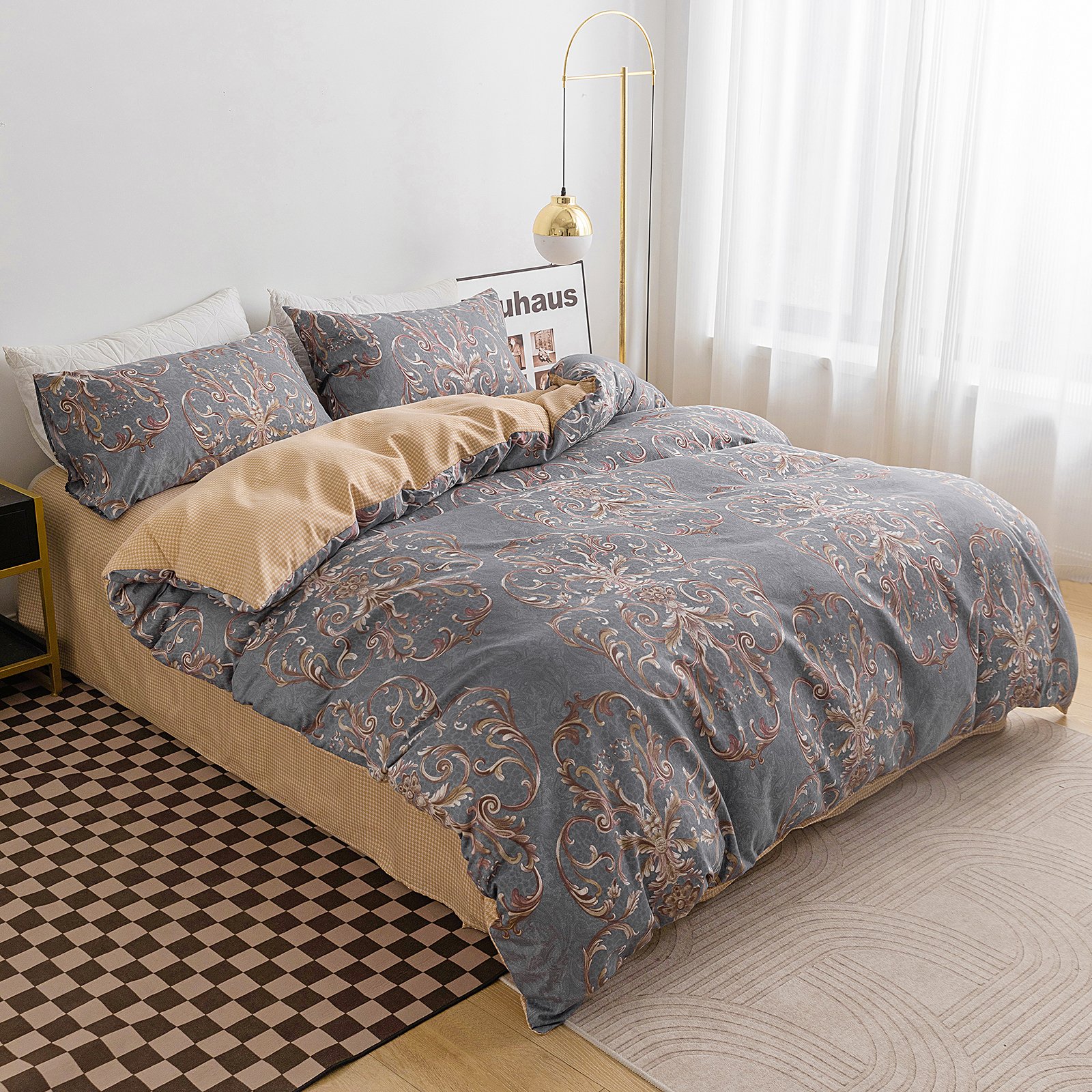 Luxury 100 polyester Thick Microfiber Printed Bed Sheets And Curtains Set Duvet Covers With Matching Curtains