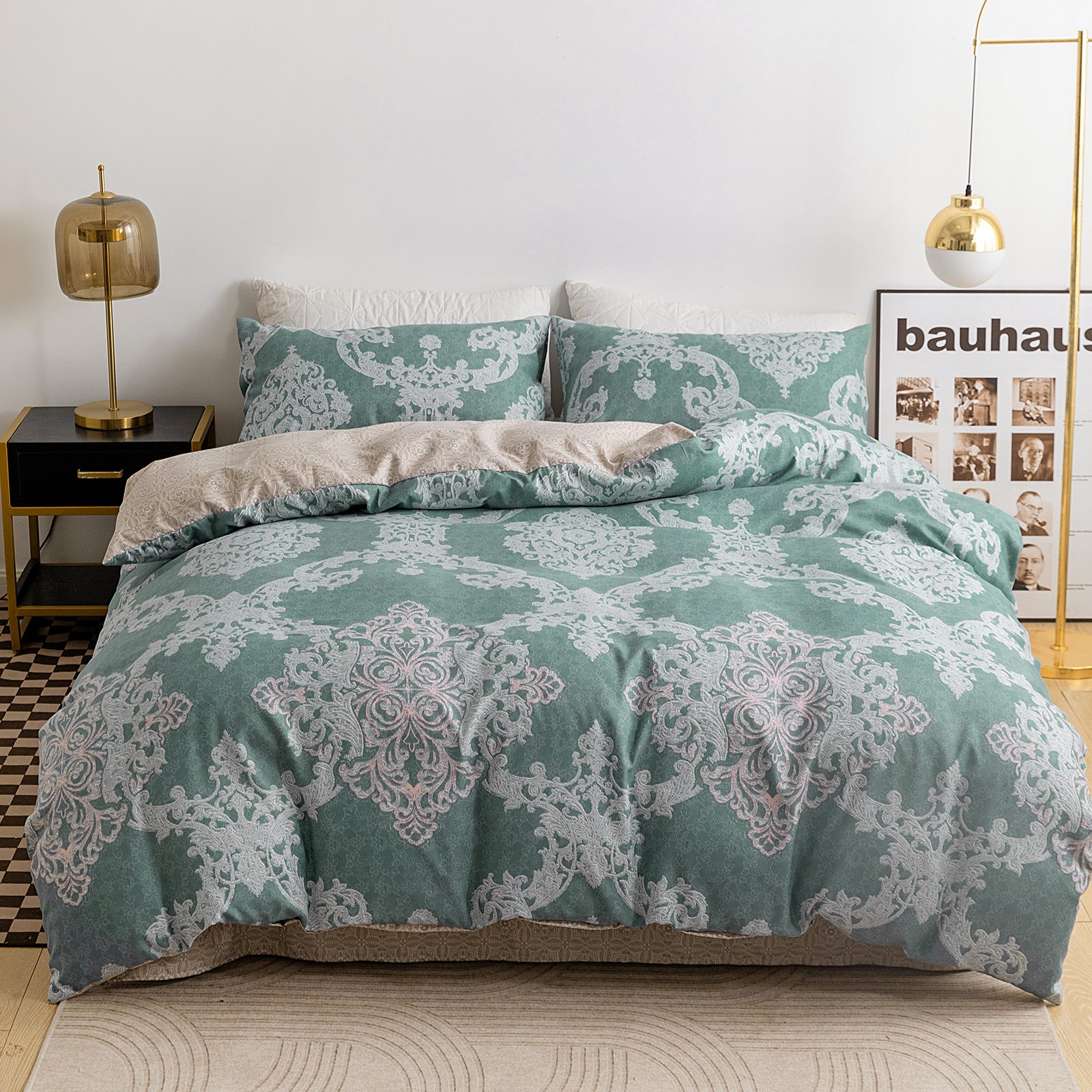 Luxury 100 polyester Thick Microfiber Printed Bed Sheets And Curtains Set Duvet Covers With Matching Curtains