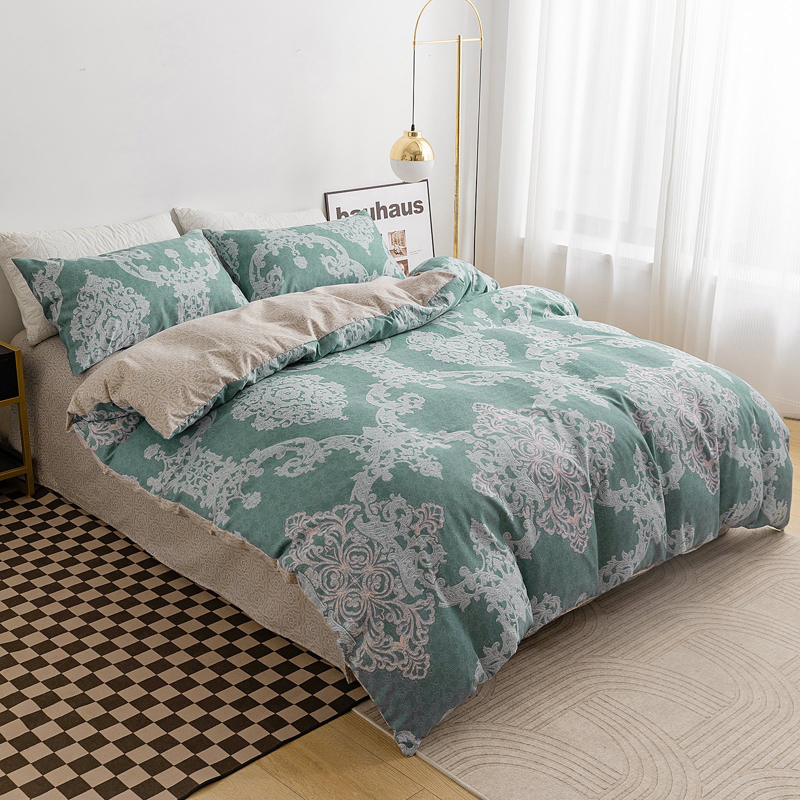 Luxury 100 polyester Thick Microfiber Printed Bed Sheets And Curtains Set Duvet Covers With Matching Curtains