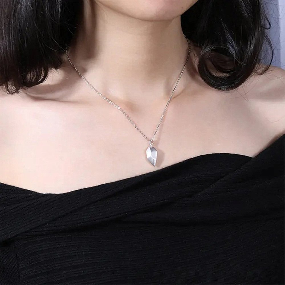 Romantic Valentine's Day Magnet Wish Stone Couple Necklace Jewelry Magnetic Love Heart Pendant Matching Magnet Heart Necklace