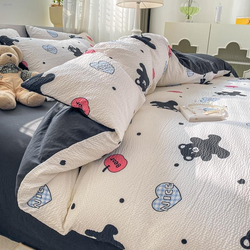 Bedding 2024 New Entry Light Luxury Nordic Style Printed Washed Cotton Four-Piece Set Jumping Bear