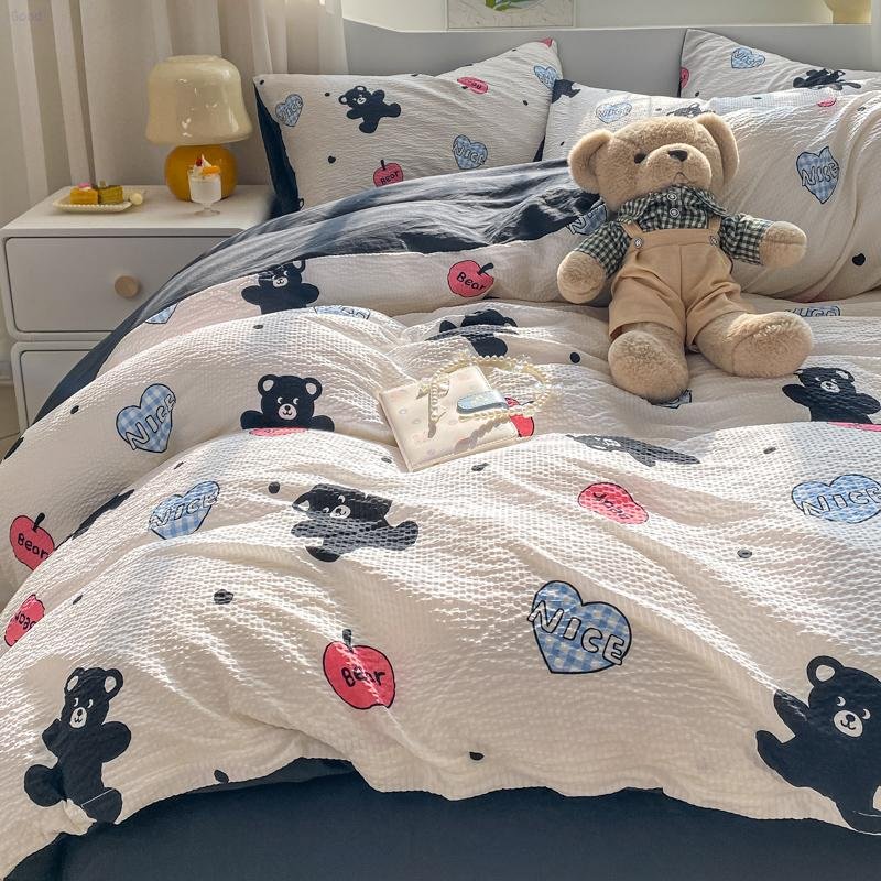 Bedding 2024 New Entry Light Luxury Nordic Style Printed Washed Cotton Four-Piece Set Jumping Bear