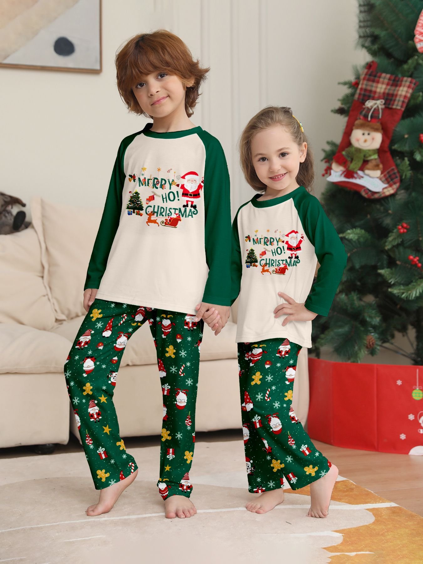 2024 Wholesale family matching outfits Custom Print Xmas Warm Soft Pajamas set Christmas pajamas family Set Woman Pajamas Set