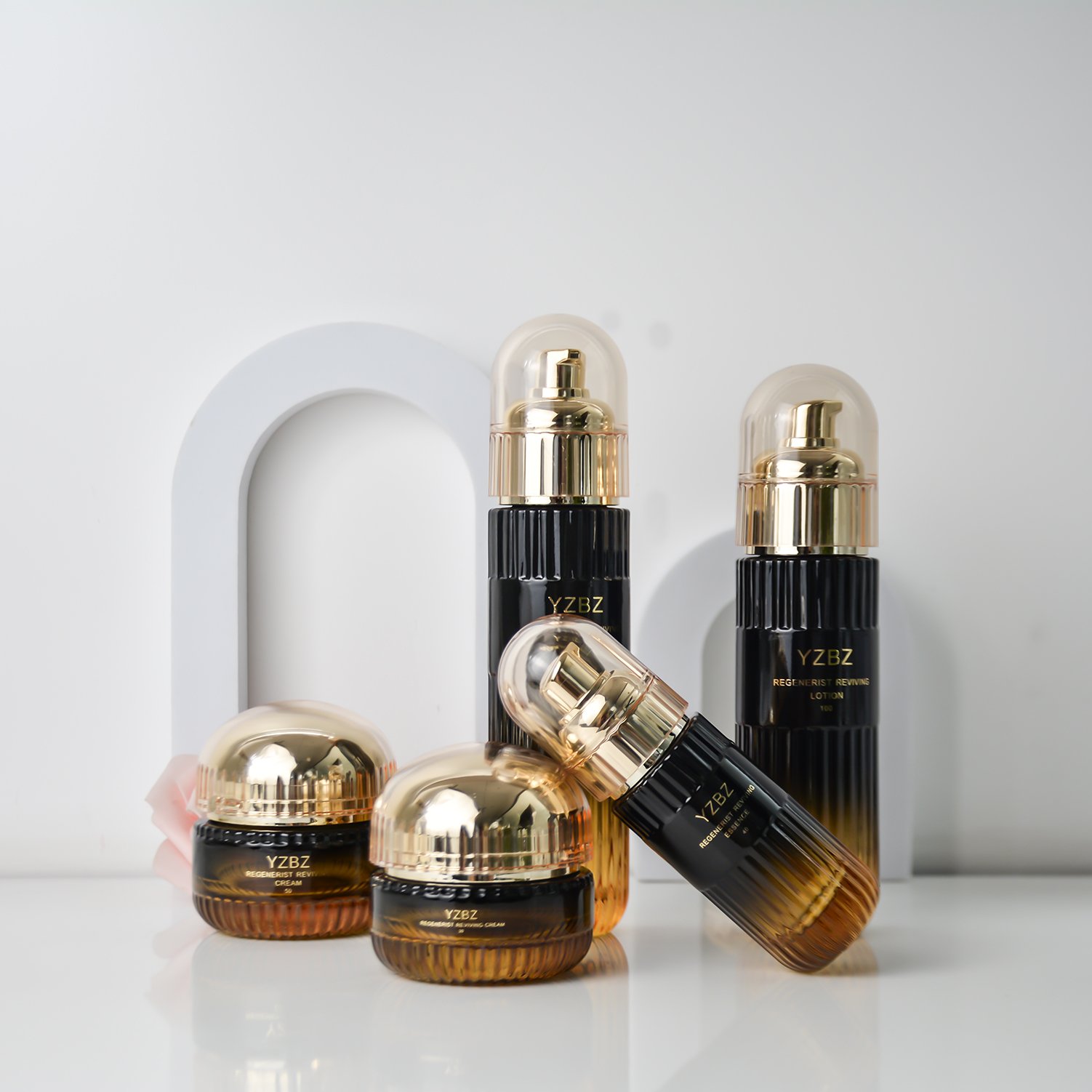 Hot Selling new 50g 100g 40ml 100ml 120ml Premium Luxurious Square Gradient Black Glass Cosmetic Container with Matching Lid
