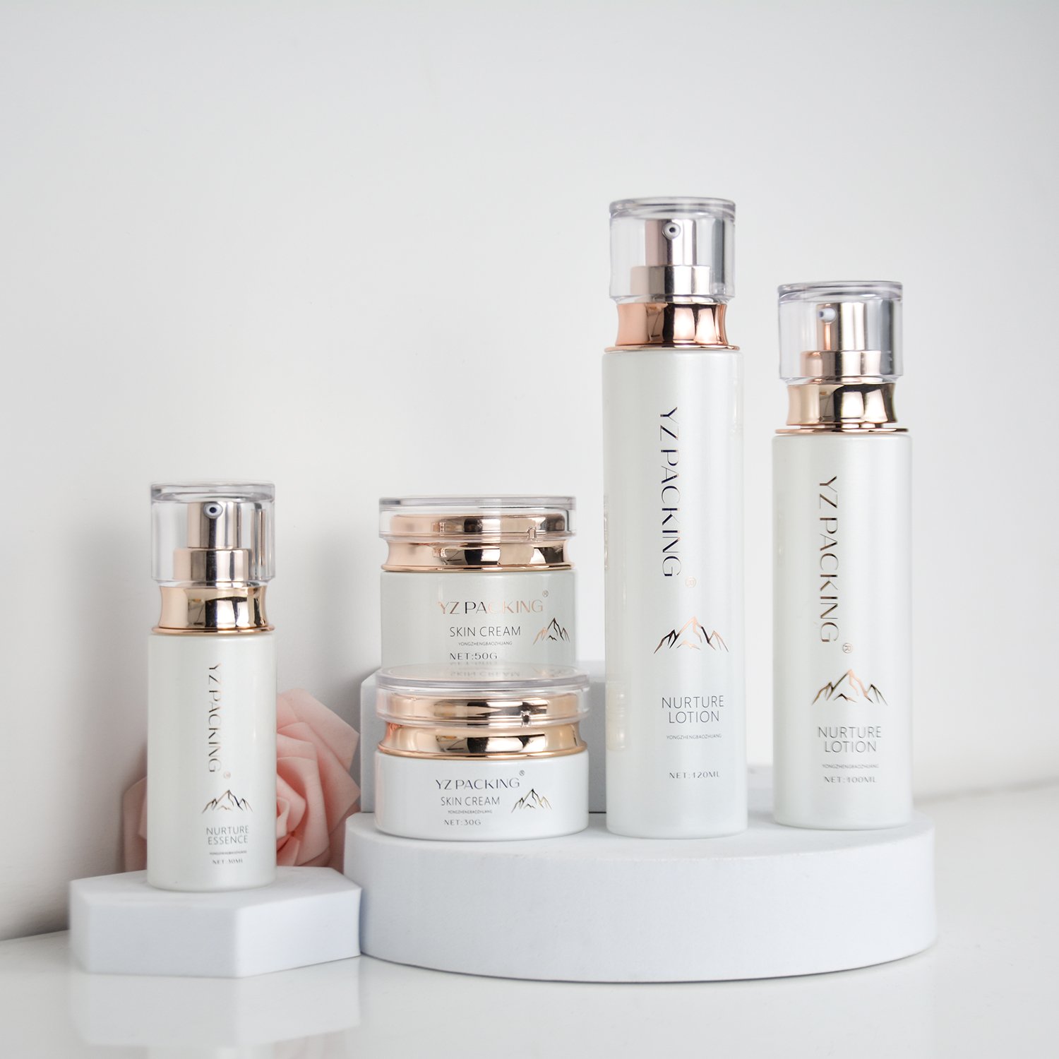 Classic New 30g 50g 30ml 40ml 50ml 100ml 120ml High-end Luxury Round White Glass Skin Care Cosmetic Container with Matching Lid