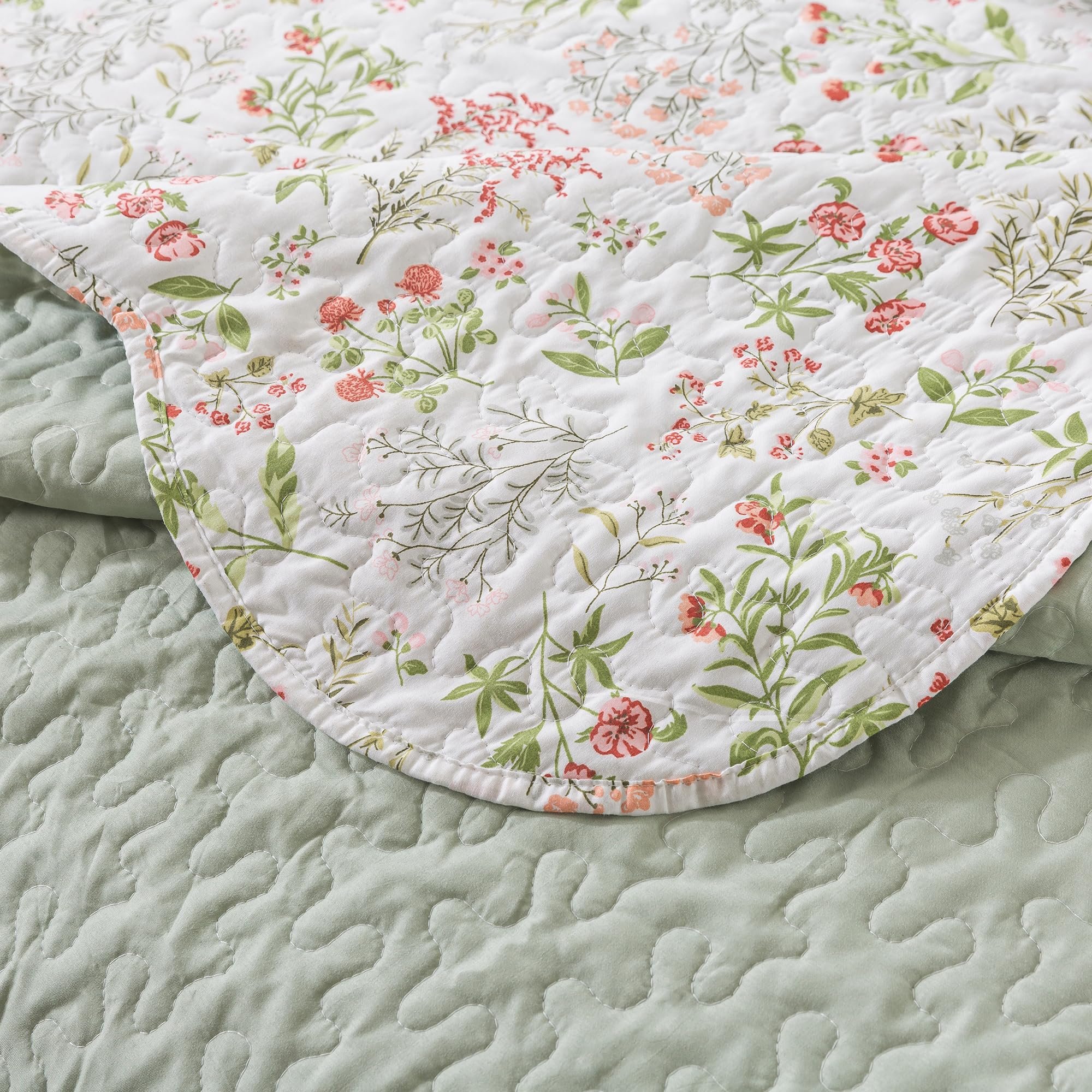 China Export Luxury Wholesale King size Quilt Bed Sheet Cotton Cover Hotel 100% Bedspread And Matching Curtains Bedding Sets