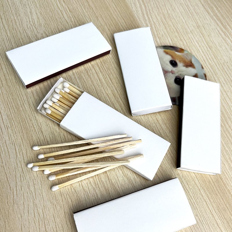 China Wholesale Pure White Creative Matchbox New White Head 75mm 12 Sticks Per Box Rod Matches