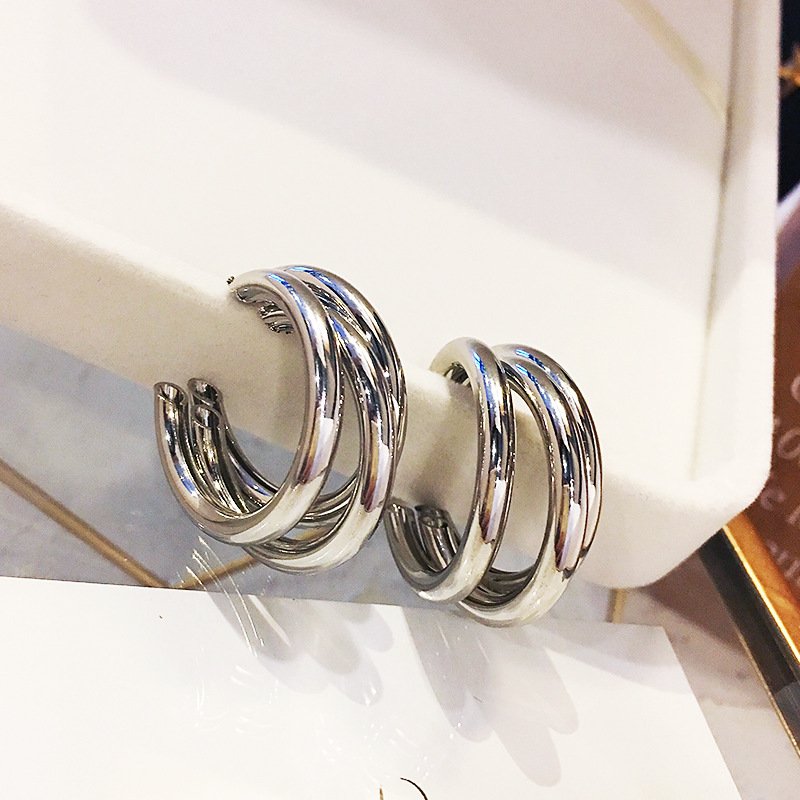 Korean New Fashion Niche Retro Personality Everything Matching C-shaped Earrings For Women