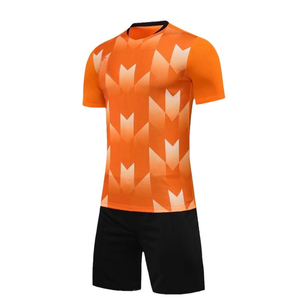 High Quality Breathable Sports Football Comfortable Sports Match Wear Customizable Badge Sports Wear
