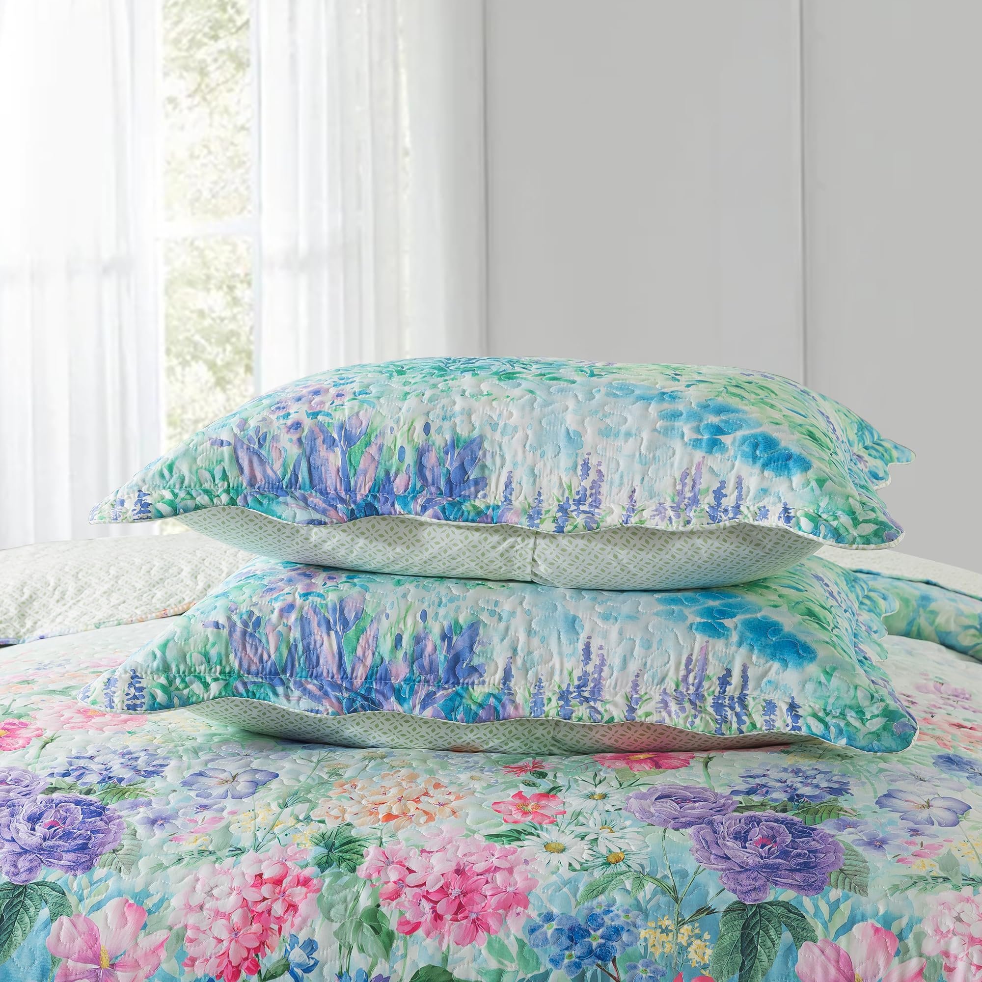 High Quality Ultrasonic Stitching Quilted Plain Bedspread Customized Patterns Polyester Fabric Quilt