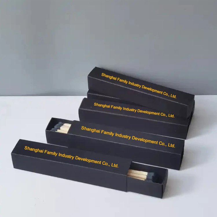 Safety Black 4 inch Match Boxes And Match Colors Can Be Customized Flat Wooden Stick Bright Matches