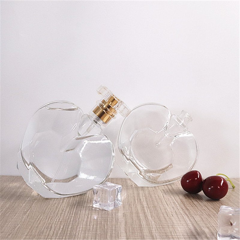 Heart Shaped 100ml Empty Clear Glass Perfume Spray Bottles With Gold Fine Mist Sprayer And Matching Cap