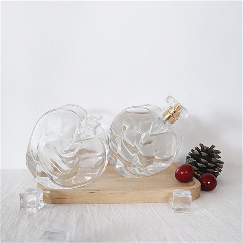Heart Shaped 100ml Empty Clear Glass Perfume Spray Bottles With Gold Fine Mist Sprayer And Matching Cap