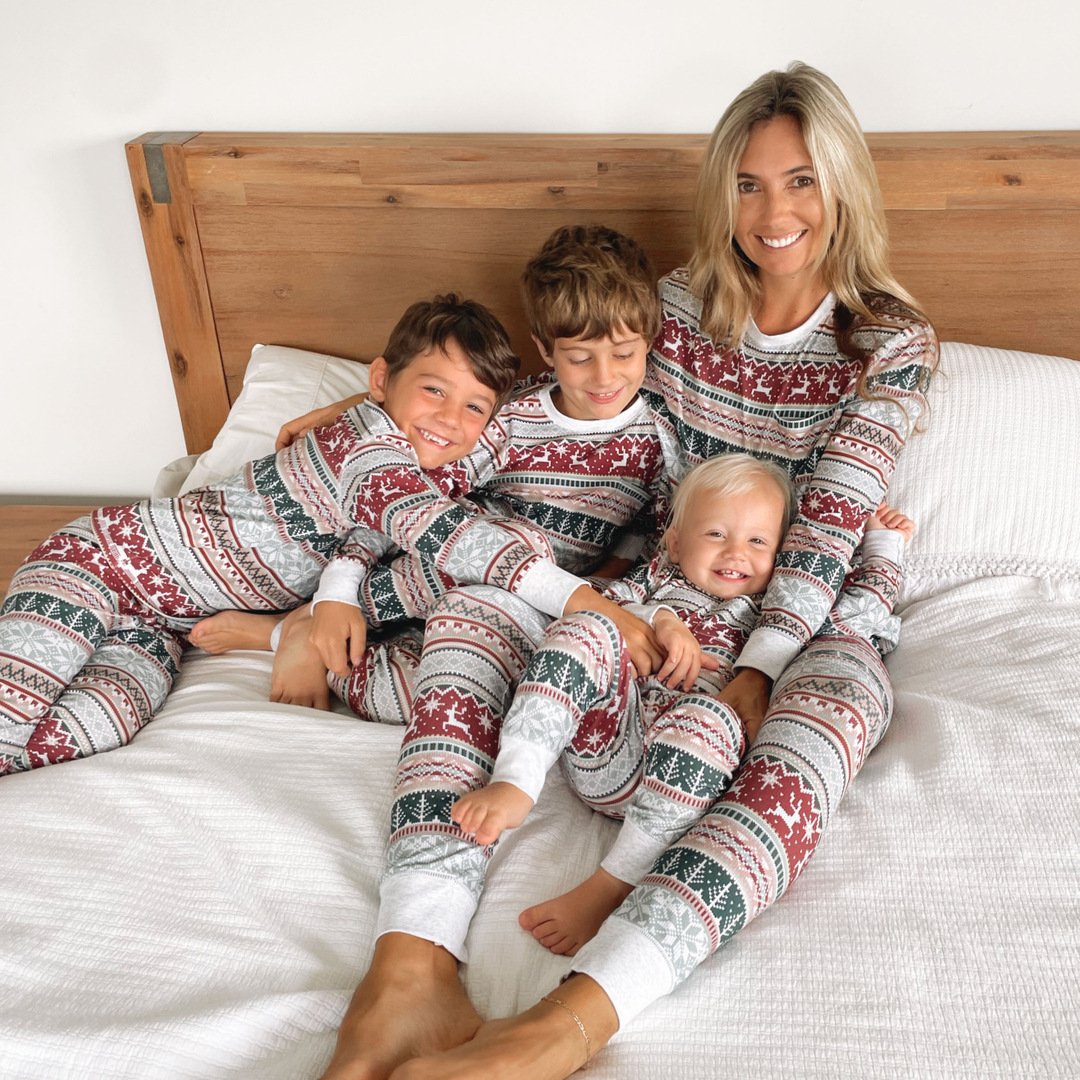 Custom Labels Santa Prints Pyjama Lounge Wear Parent-Children Sleepwear Outfit Family Matching Christmas Pajamas