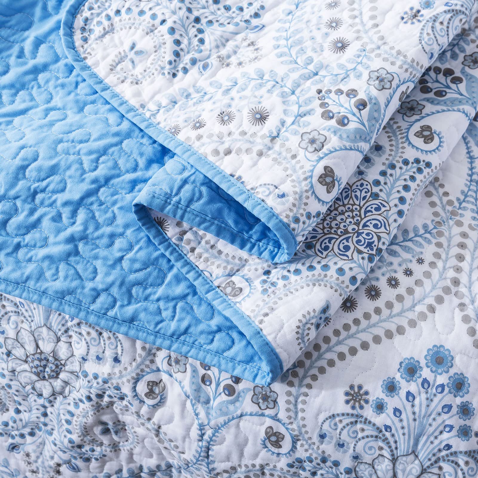 Finely Stitched Washable Cozy Line Patchwork 3 Pcs King Size Adult Comforter Set