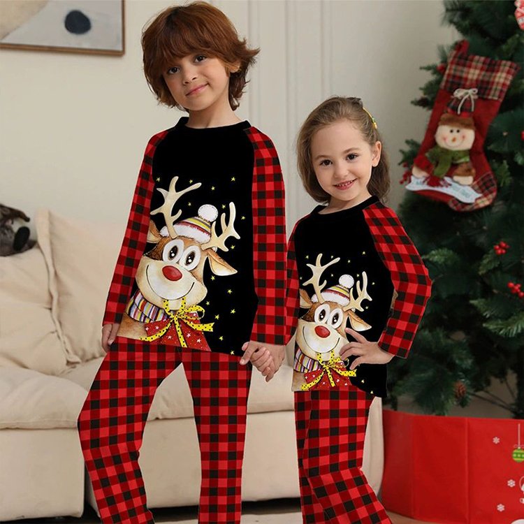 Hot Sale 2024 100% cotton breathable long sleeve matching Christmas outfitsFamily Pajamas womens clothing