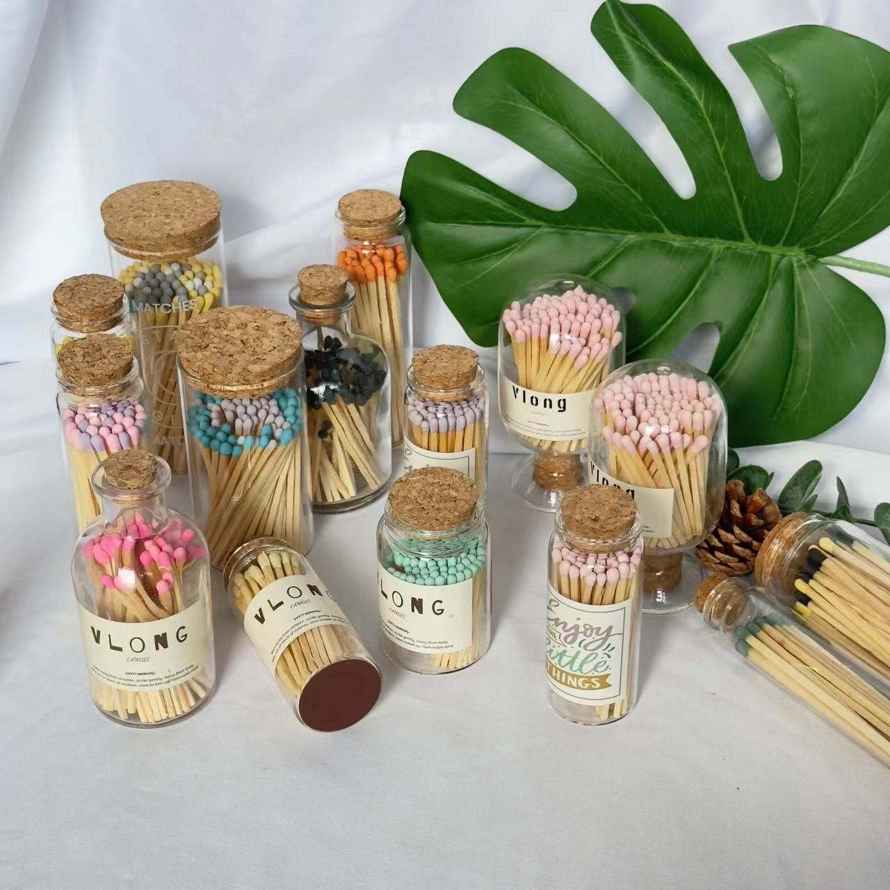 Wholesale Customized Glass Bottle Matches Colored Head Wooden Matchsticks For Candle Jar