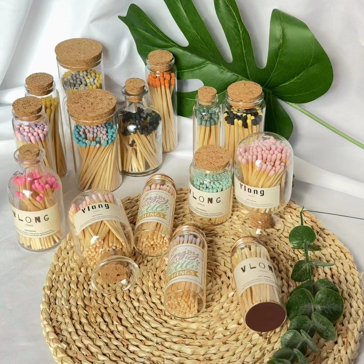 Wholesale Customized Glass Bottle Matches Colored Head Wooden Matchsticks For Candle Jar
