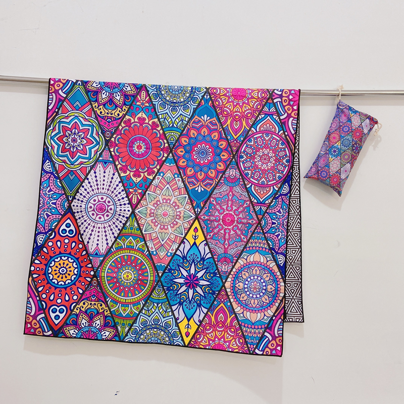 Hot Selling boho quick dry Suede Microfiber Two Side Printed recycled plastic sand free beach towel with matching bag