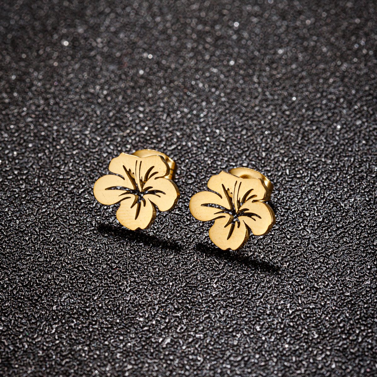 New Japan and South Korea new stainless steel women Hibiscus flower plant earrings personality all-match women petal earrings