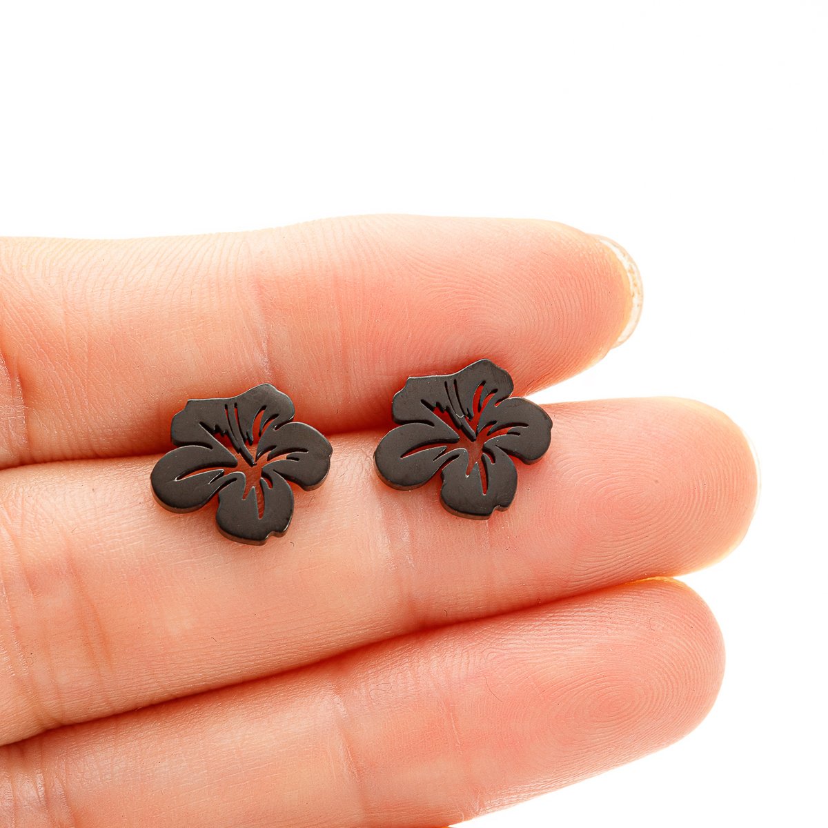New Japan and South Korea new stainless steel women Hibiscus flower plant earrings personality all-match women petal earrings