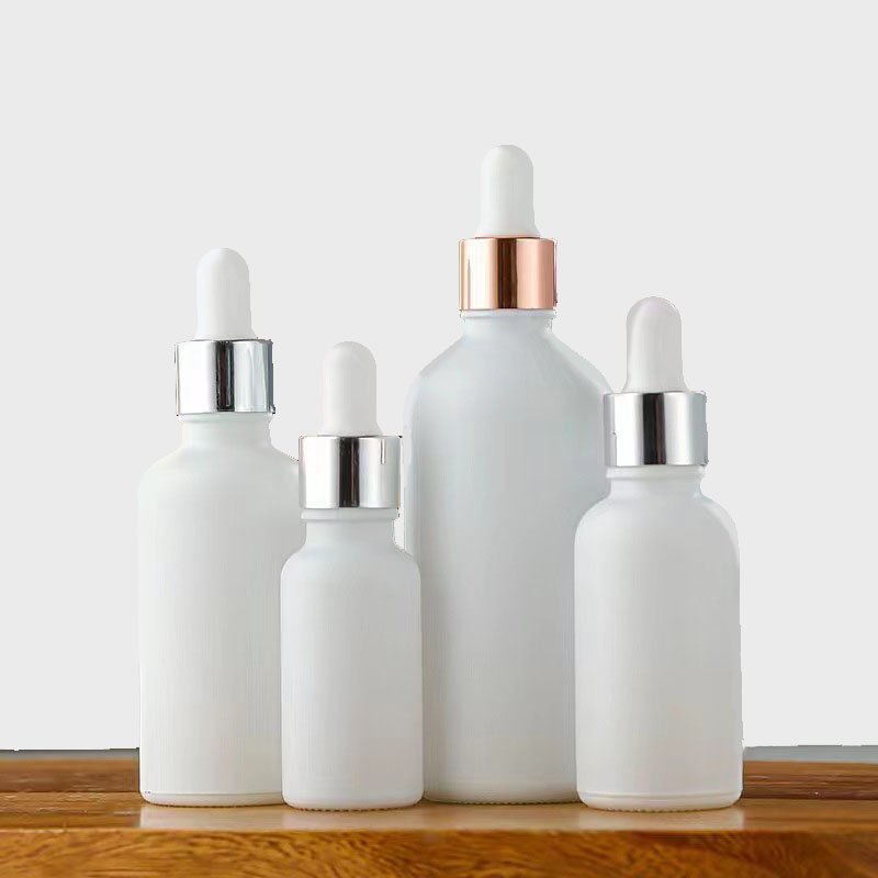 Hot Sale 30ml 50ml 100ml Matte White Essential Oil Glass Bottle with Matching Dropper 15ml 20ml Cosmetic Packaging Glass Bottle