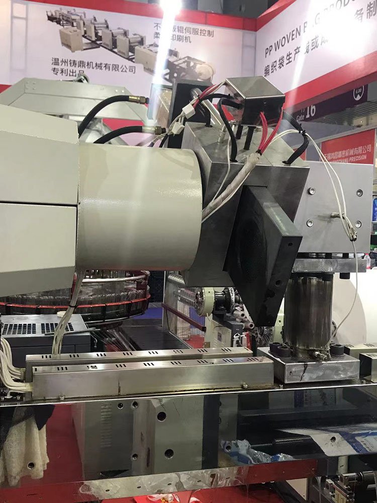 PP woven fabric bag automatic both side match bopp lamination machine
