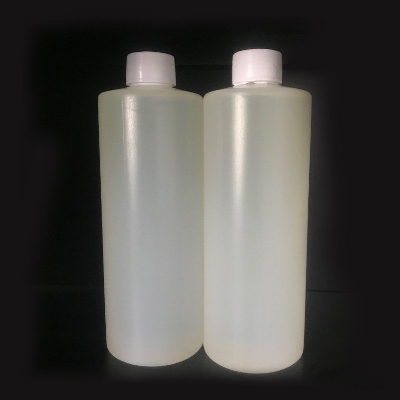 Factory supply wholesale 100% pure Organic cedar wood essential oil bulk sale CAS 8000-27-9