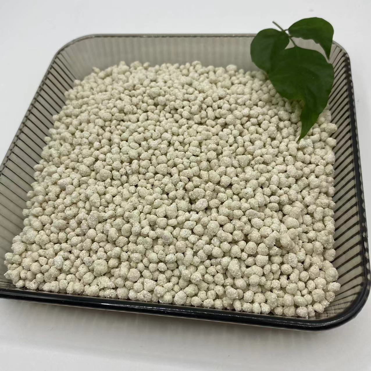 Urea For Vehicles Automotive Urea Prilled Granular Solid Particles Granules Diesel Vehicle Urea Factory Directly Sell