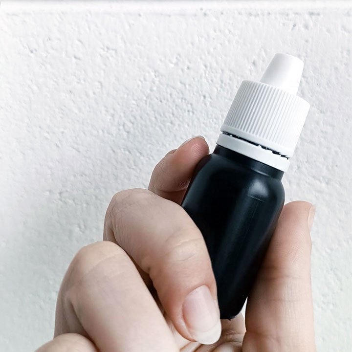 Private label TINT STAIN REMOVER 20ml plastic bottle Made in Italy Cosmetically approved with almond oil and mellow