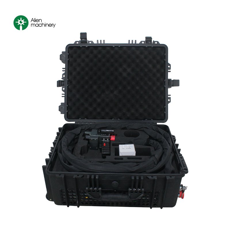 Control Fiber Laser Cleaner 300W Suitcase Pulse Laser Cleaning Machine For Wood