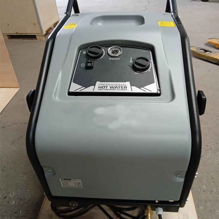 Electric high pressure and high flow cleaning machine hot water high pressure cleaner