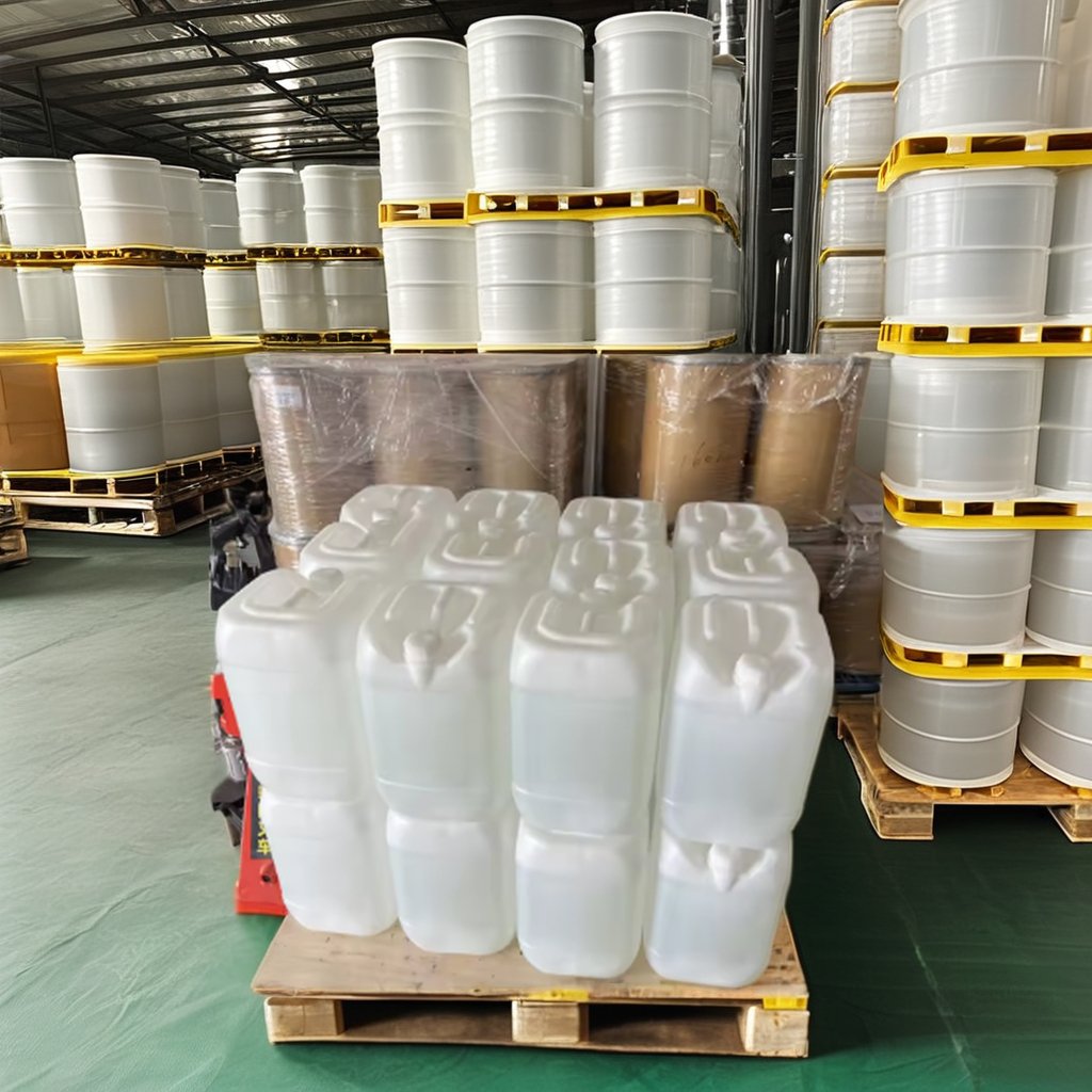 High Purity 14b Liquid CAS 110-64-5 Organic Syntheses Best Price Factory Free Sample