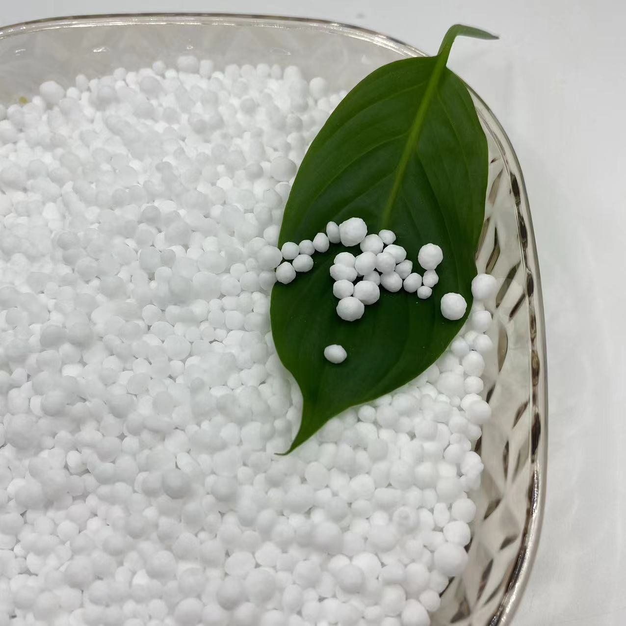 Discount sale Urea N 46 Granular and Prilled on going YUANZUN