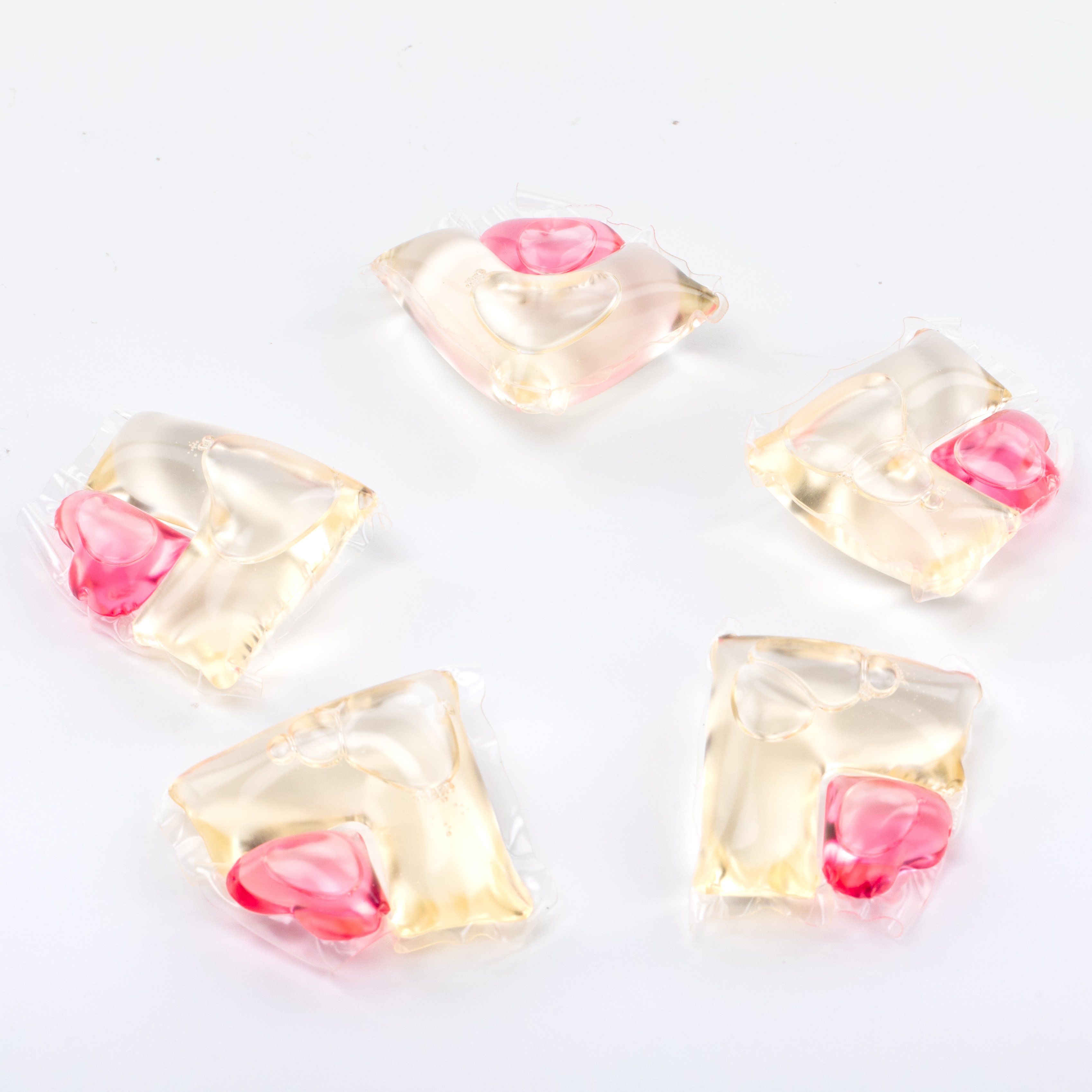 Factory Price OEM Laundry Beads 3in1 Clothes Washing Apparel Detergent Pods Liquid Laundry Soap Capsules Laundry Detergent Pods