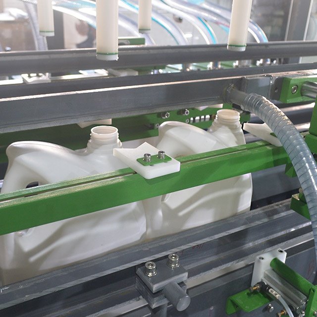 Automatic Anti-corrosion Stain Remover Filling Machine Strong Acid Liquid Bleach Water Bottle Filling Machine