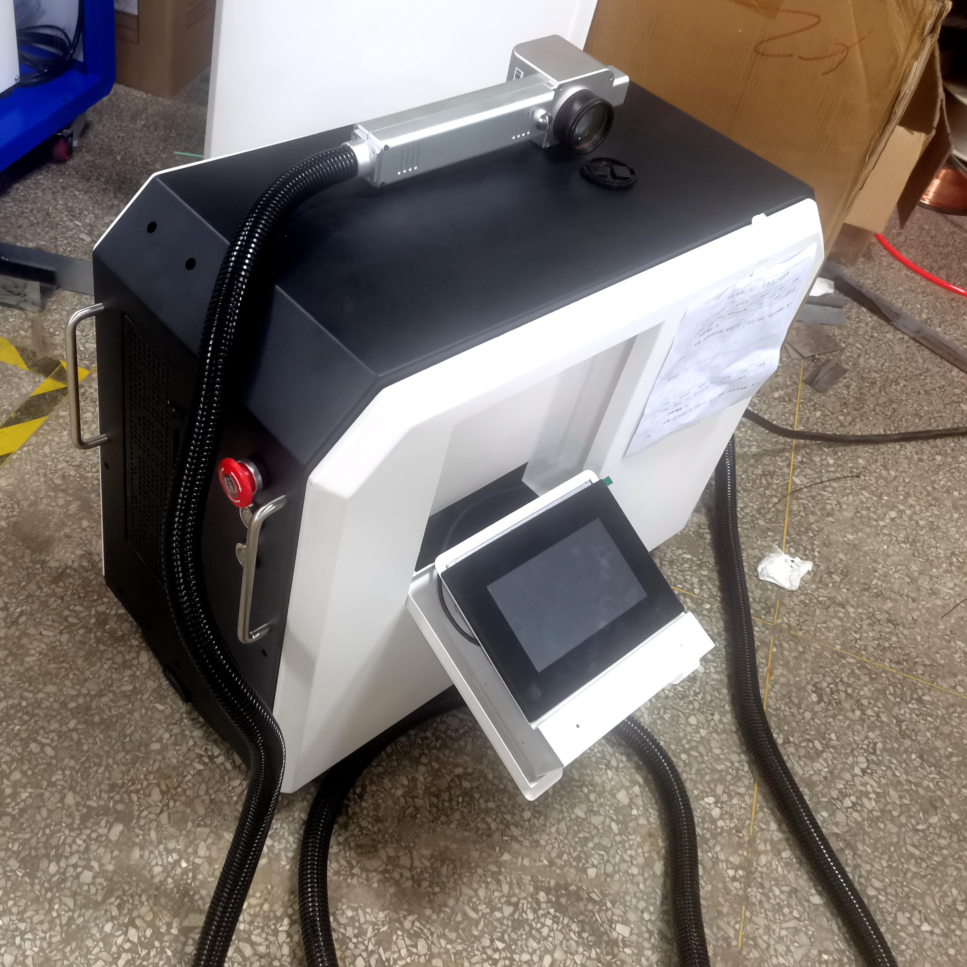 200w Laser Cleaning Machine for Metal Rust Removal Surface Cleaning and Oil Stain Remova Featuring JPT Laser Technology