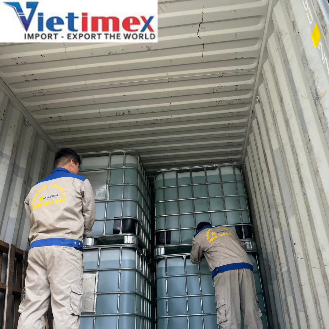 Factory price Liquid Urea fertilizer high nitrogen water soluble urea fertilizer high quality made in Vietnam