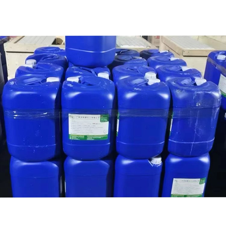 Highly efficient aluminum detergent cleaner degreaser to remove stubborn oil stains for washing trucks and car
