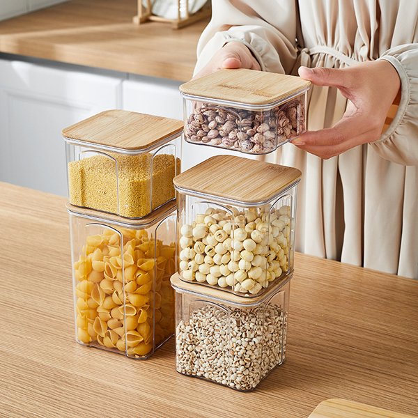 Top Quality Stackable PET Food Storage Container With Leakproof Bamboo Lid Eco-Friendly Food Storage