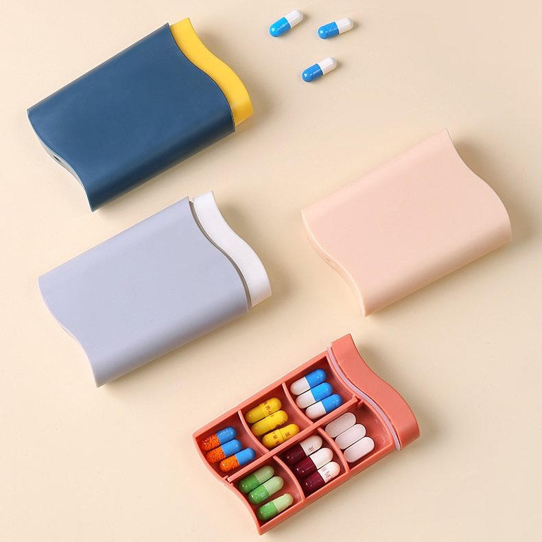 Wholesale Portable Small Pill Box Outdoor Travel Pill Storage Box Weekly Pill Box