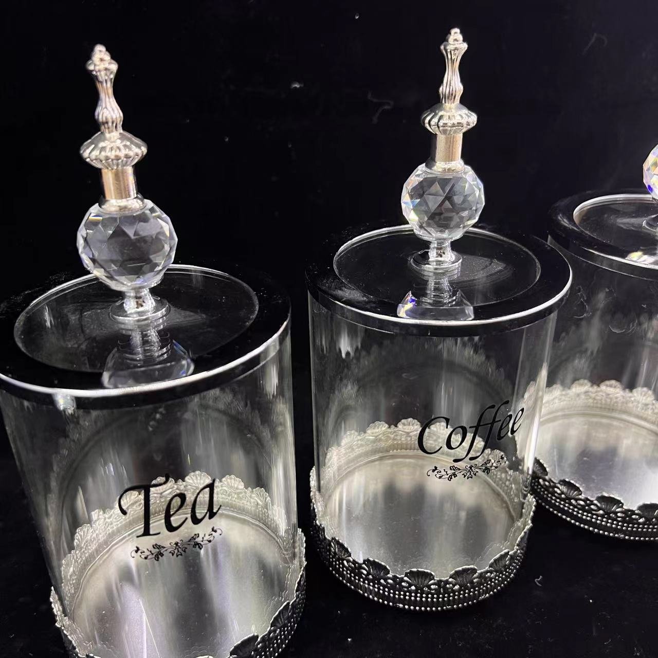 Container Storage Jars Around Luxury Storage Box Wholesale Glass with Lids Metal for Home Decoration Party Use Kitchen Food