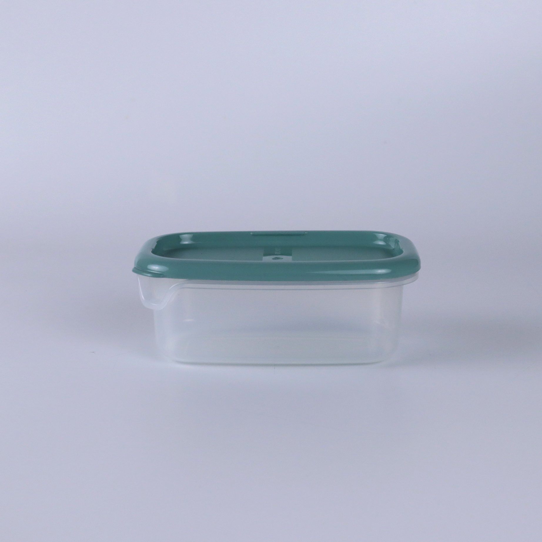 9041 650 ML Plastic Rectangle Food Storage Container Classic Style Square Design Stackable Series
