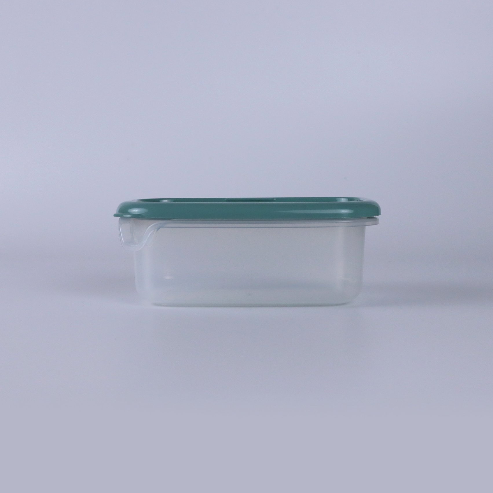 9041 650 ML Plastic Rectangle Food Storage Container Classic Style Square Design Stackable Series