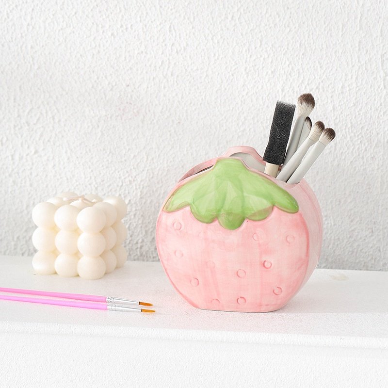 style strawberry makeup brush barrel ceramic eyebrow pencil Makeup comb makeup storage bucket fashion table pen holder