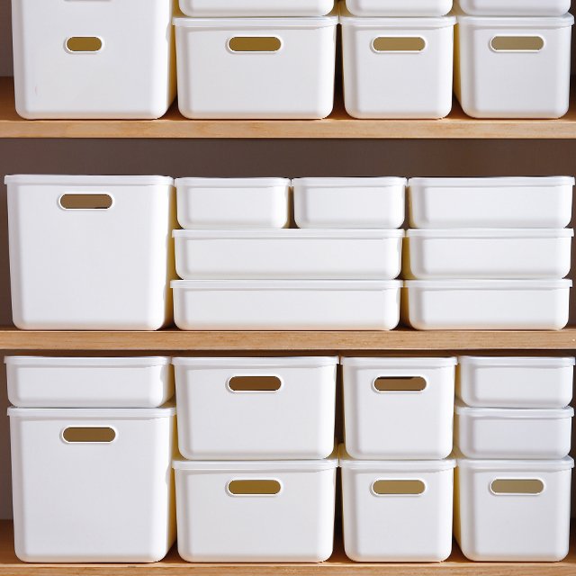 SHIMOYAMA White Stackable Durabl Plastic Sundries Storage Box With Handle & Lid