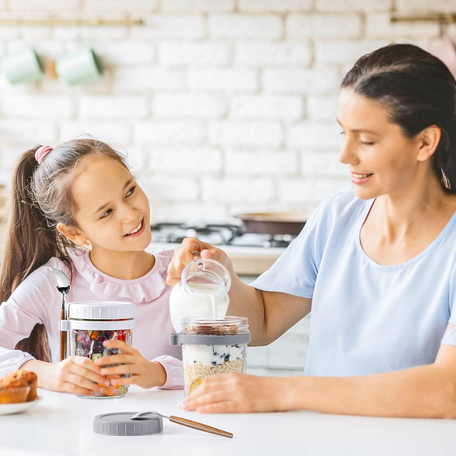 Wholesale 4-piece grey white 350ml food storage jar with spoon and lid suitable for gift-giving Christmas gifts Mason jar