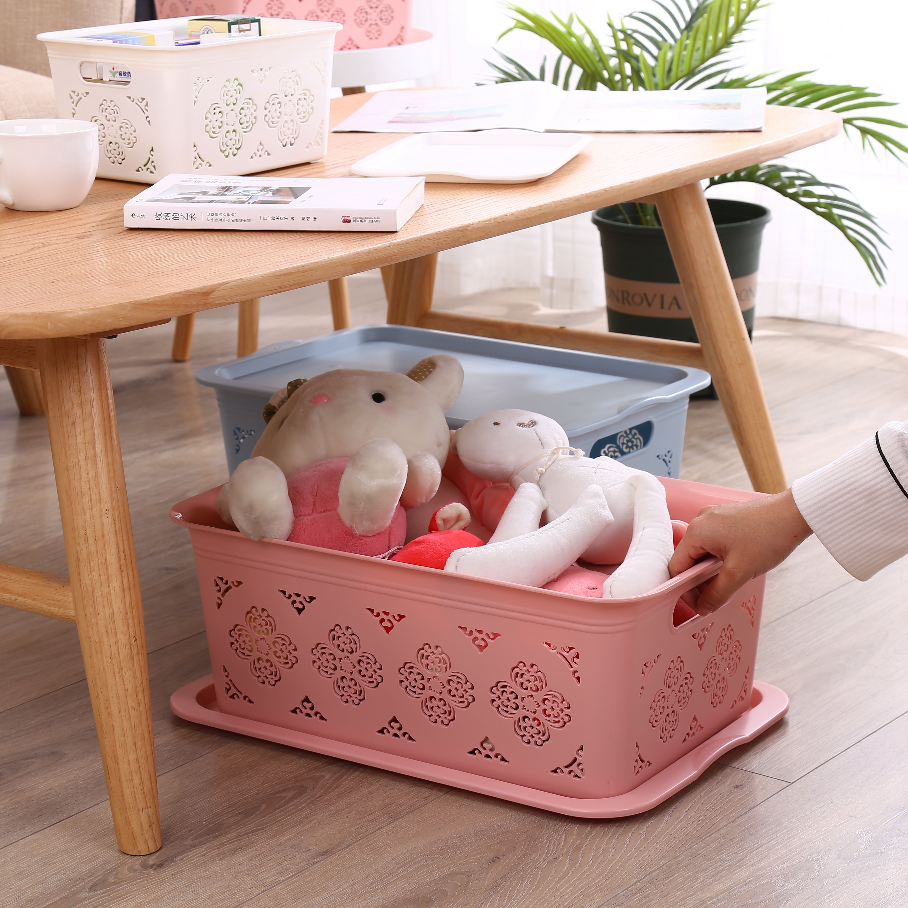 Stackable storage organizer storage basket cloth organizer rattan basket closet organizer plastic storage box with lid