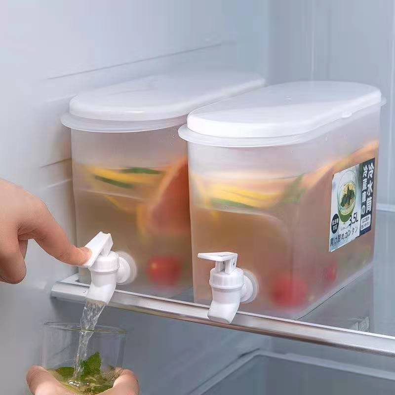3.5L Capacity Plastic Cold Water Jug Kettle With Faucet Ice Juice Black Tea Water Fridge Storage Box Cold Drink Dispensers